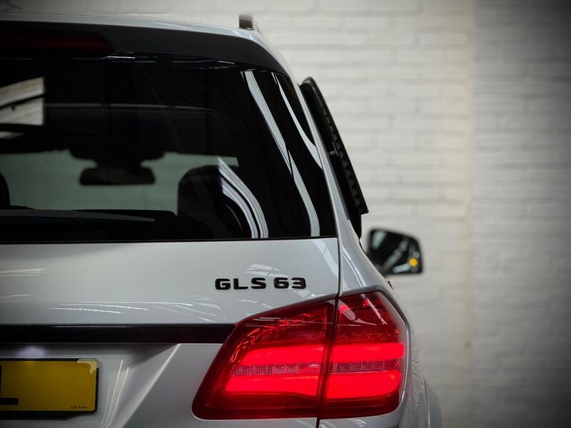 MERCEDES-BENZ GLS