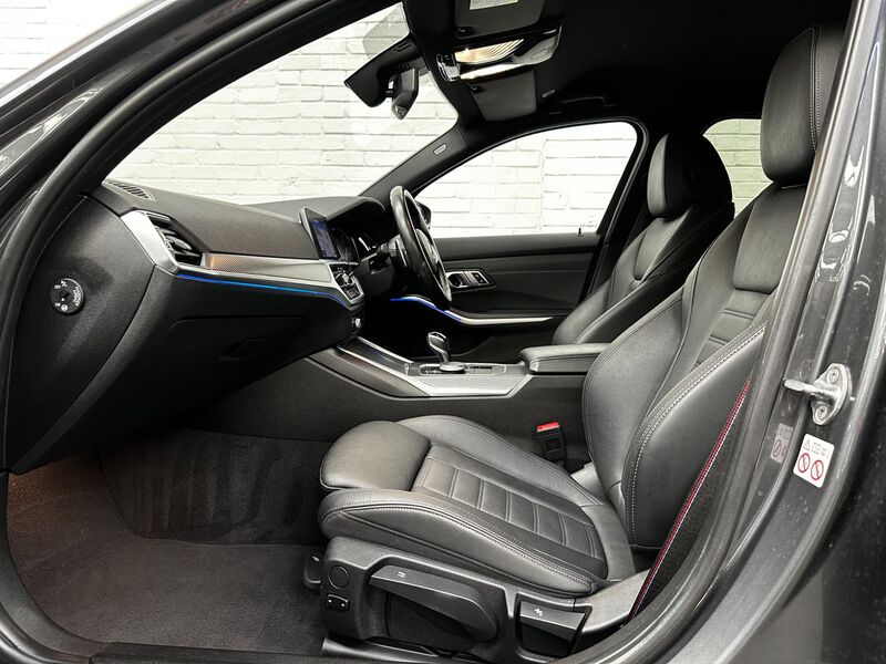 BMW 3 SERIES