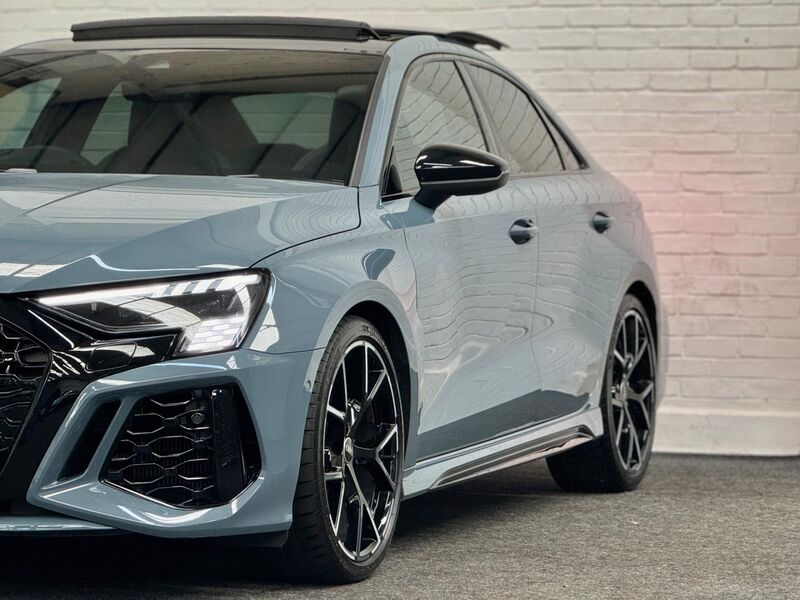 AUDI RS3