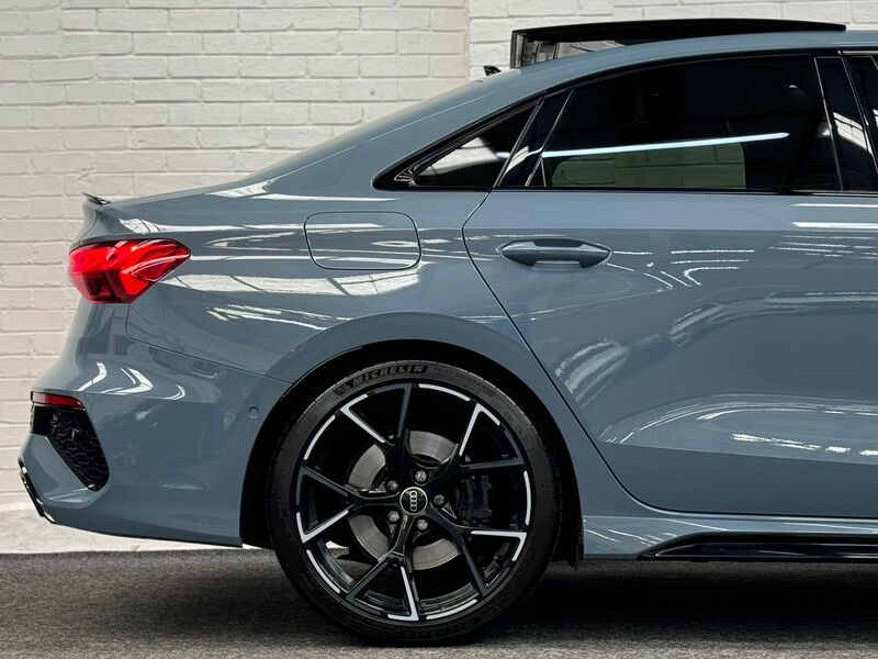 AUDI RS3
