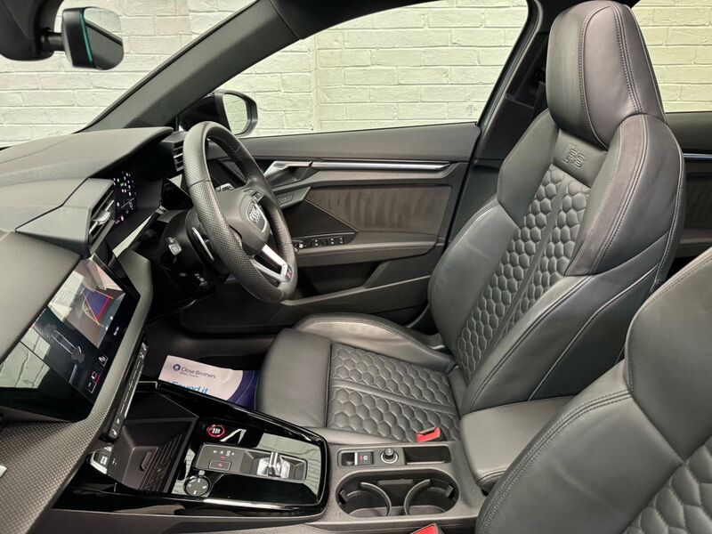 AUDI RS3