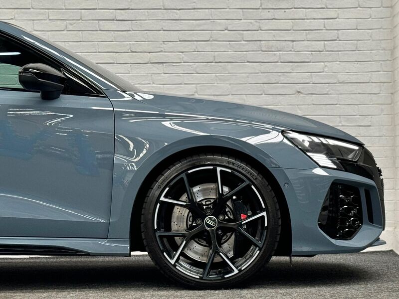 AUDI RS3