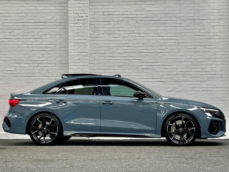 AUDI RS3