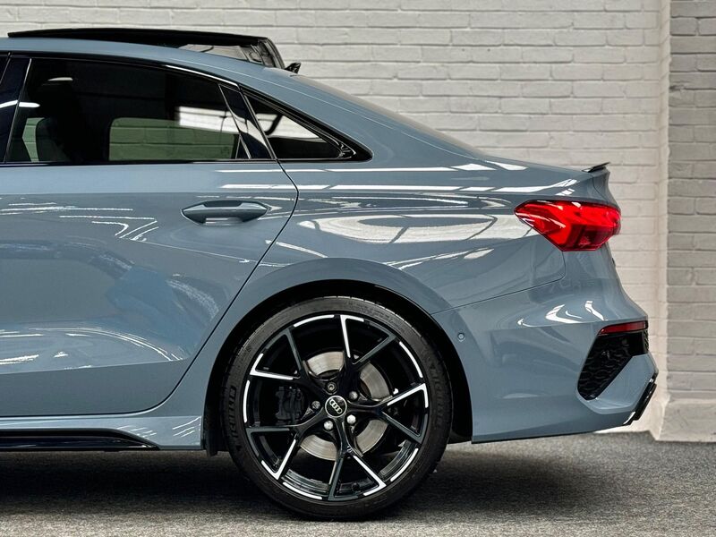 AUDI RS3