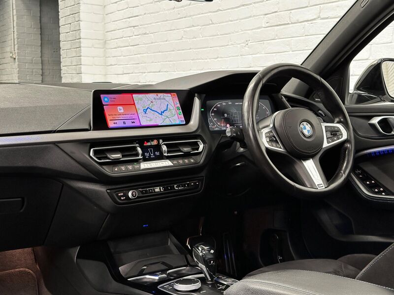BMW 1 SERIES