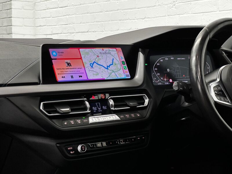 BMW 1 SERIES