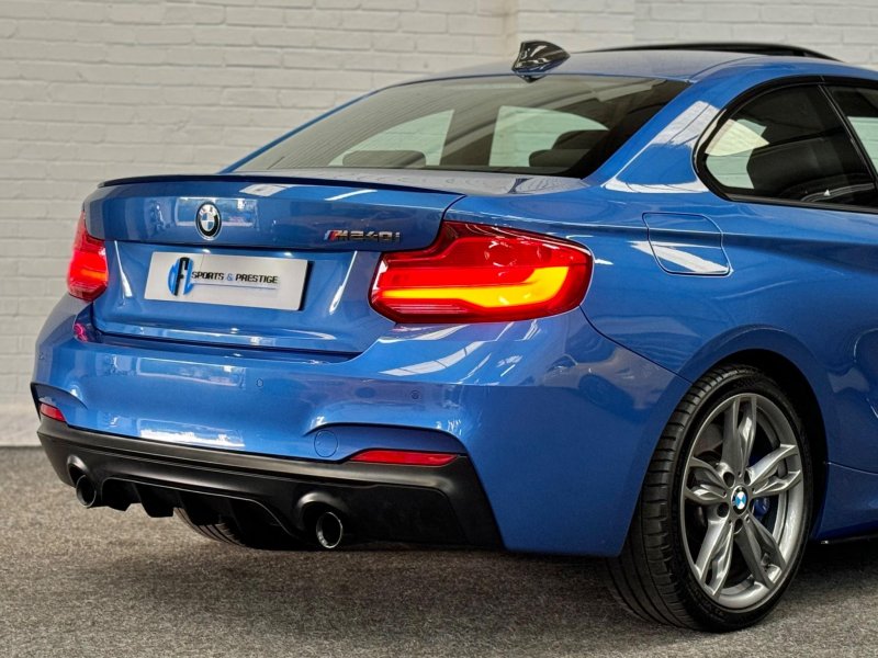 BMW 2 SERIES