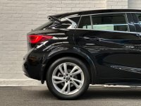 INFINITI Q30