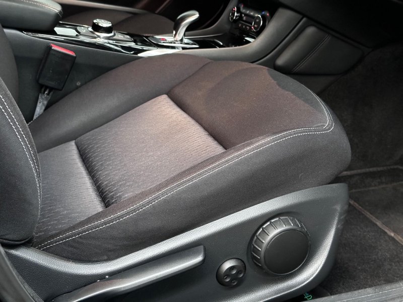 INFINITI Q30