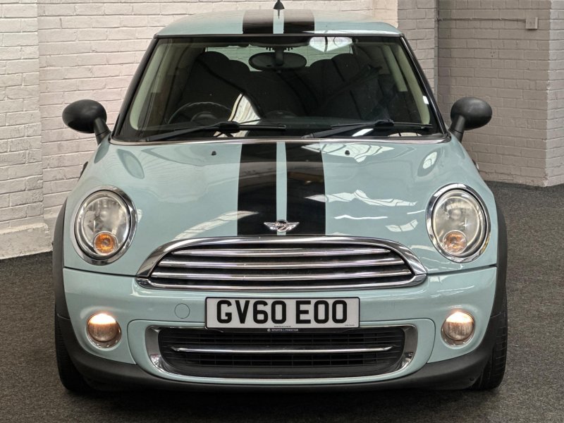 MINI HATCH