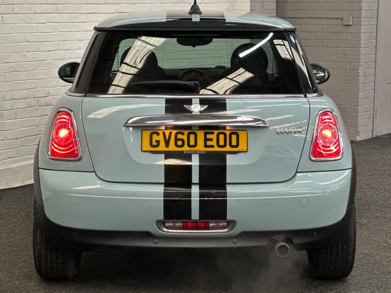 MINI HATCH