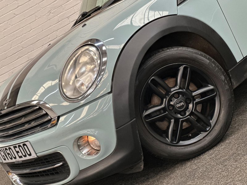 MINI HATCH
