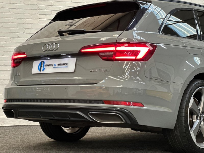 AUDI A4 AVANT