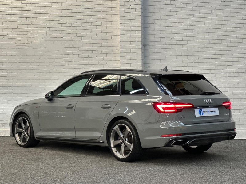 AUDI A4 AVANT