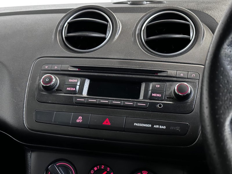 SEAT IBIZA