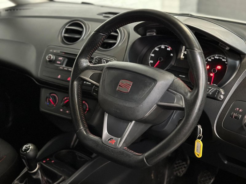 SEAT IBIZA