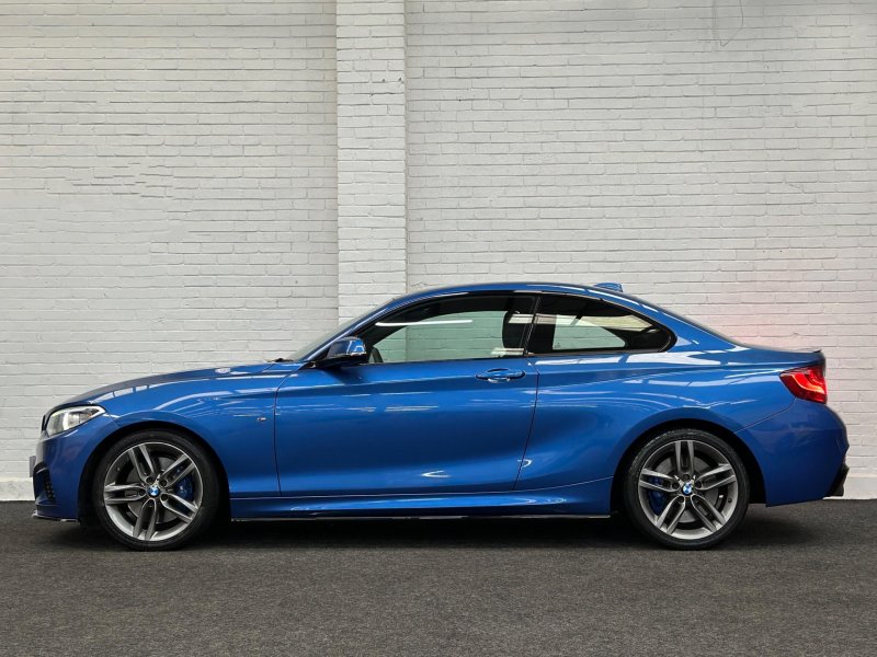 BMW 2 SERIES