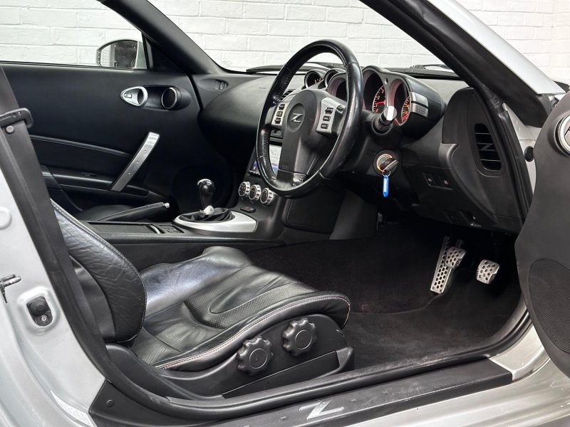 NISSAN 350Z