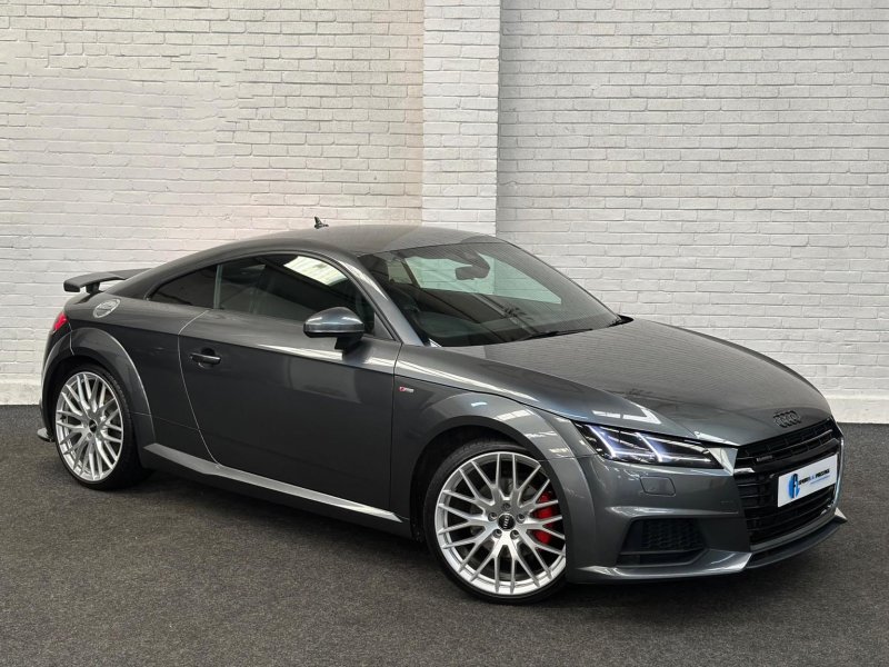 AUDI TT