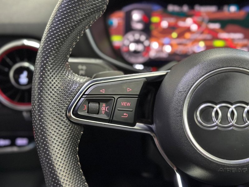 AUDI TT