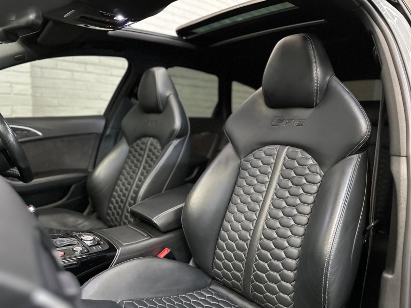 AUDI RS6