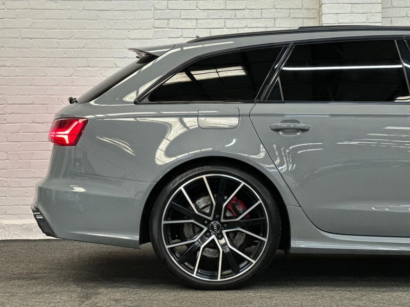 AUDI RS6
