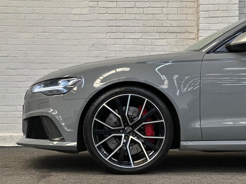 AUDI RS6