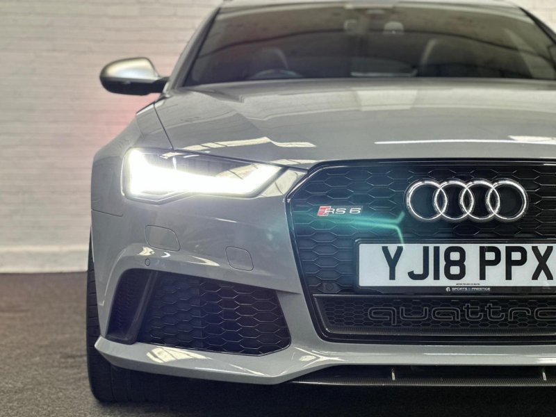 AUDI RS6