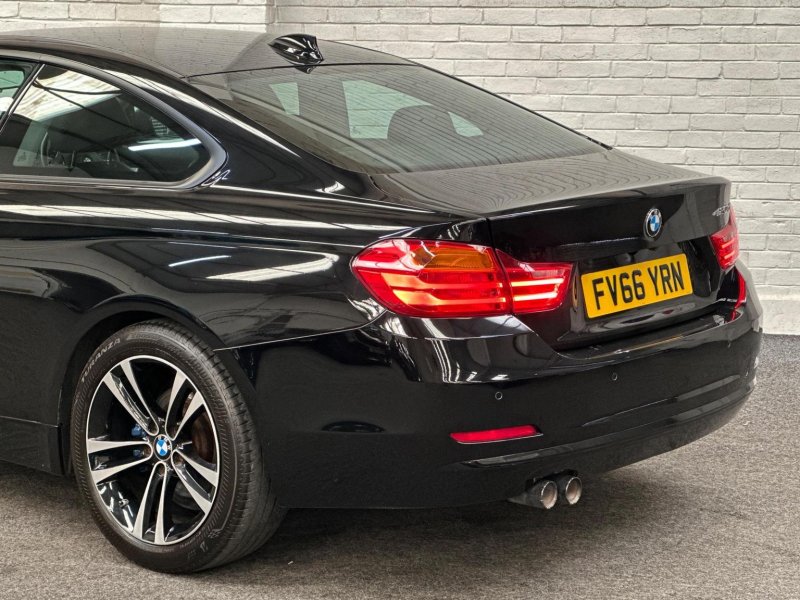 BMW 4 SERIES