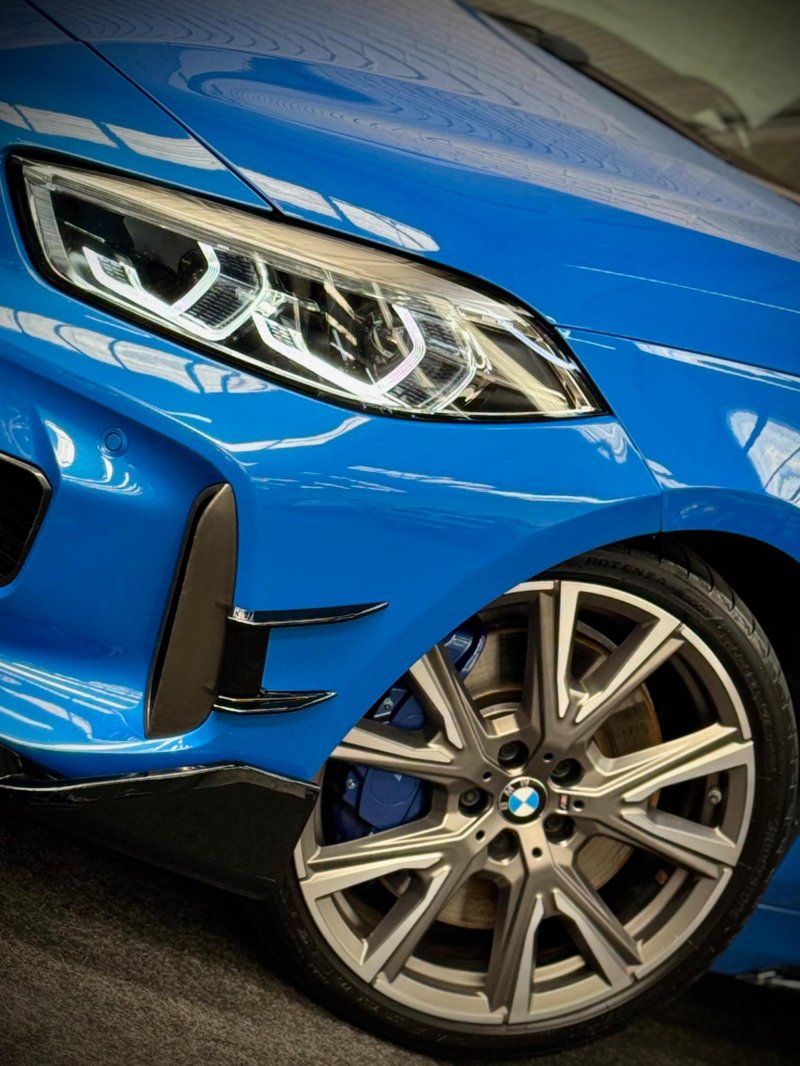 BMW 1 SERIES