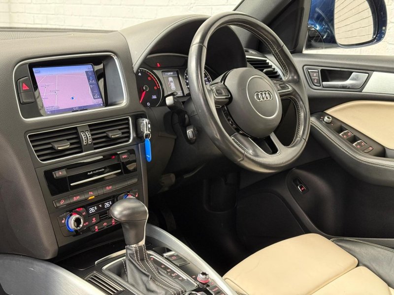 AUDI Q5