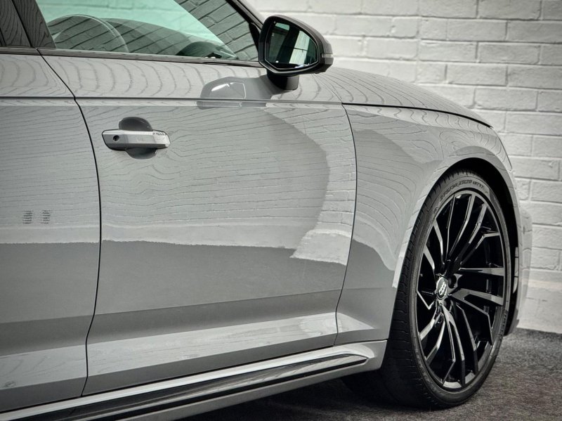 AUDI RS4