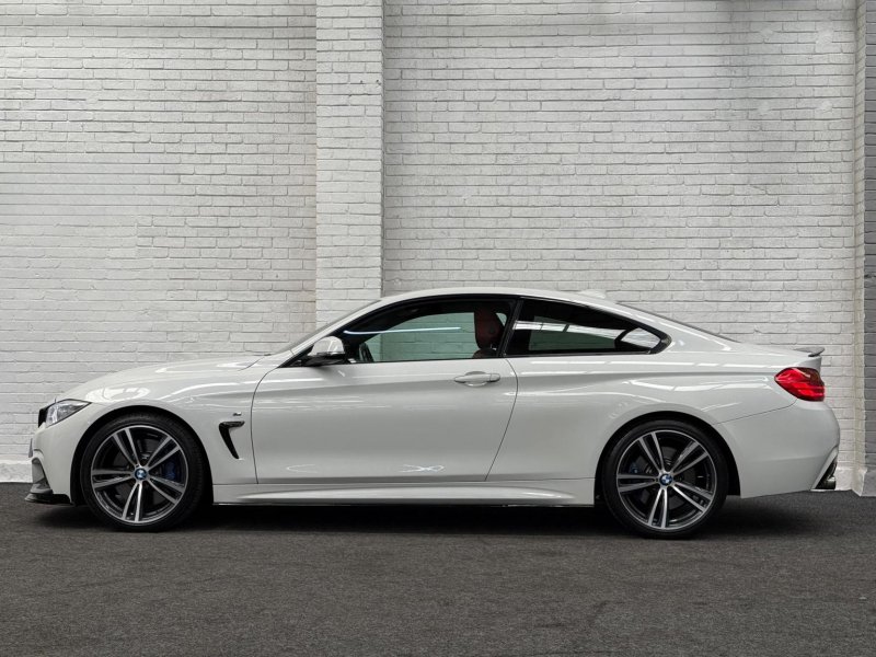 BMW 4 SERIES
