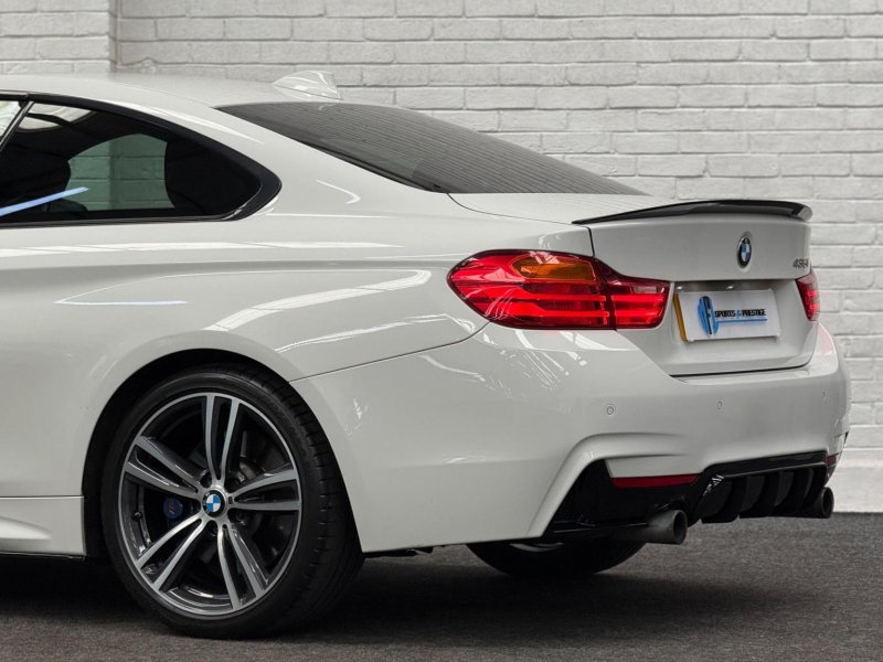 BMW 4 SERIES