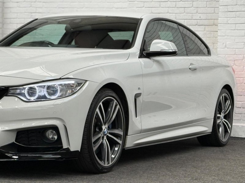 BMW 4 SERIES