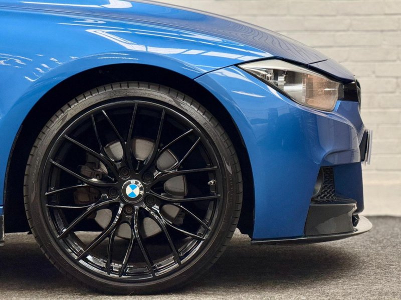 BMW 3 SERIES