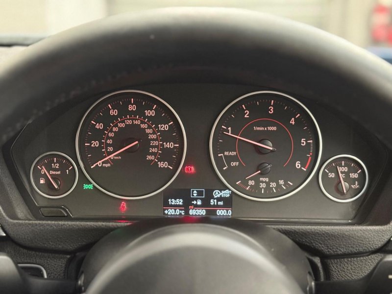 BMW 3 SERIES
