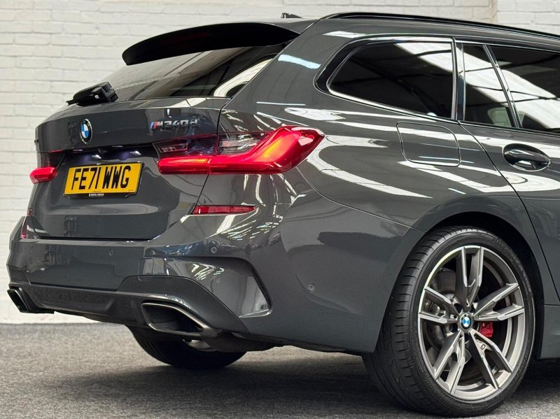BMW 3 SERIES